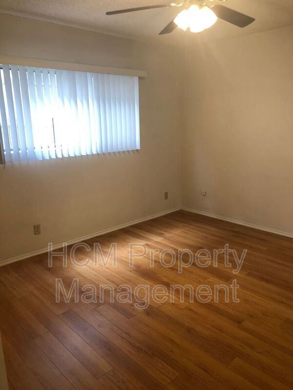 Welcome to your new home in the heart of Santa Monica, CA. property image