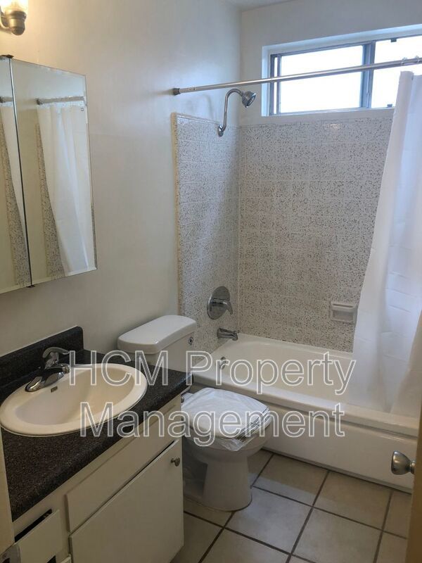 Welcome to your new home in the heart of Santa Monica, CA. property image