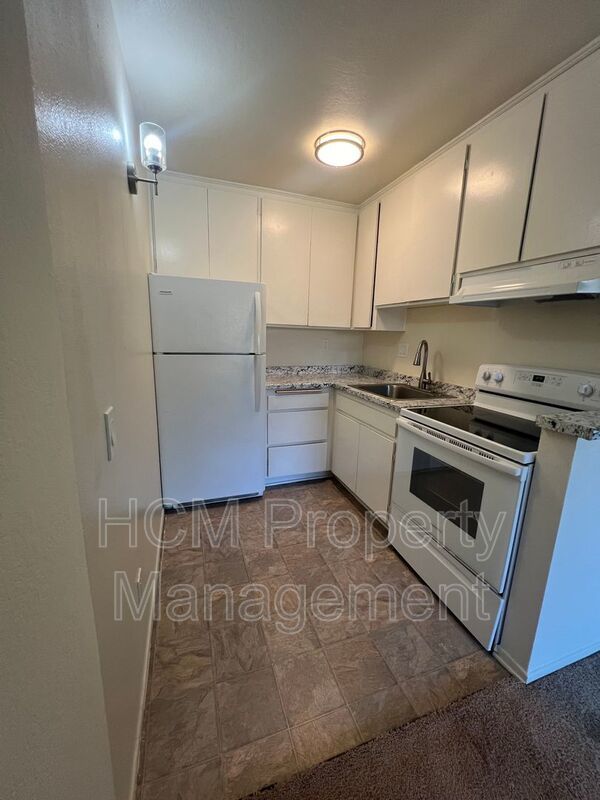 Spacious Studio Apartment with Vaulted Ceilings, Pool Access. Beautiful Rancho Cucamonga property image
