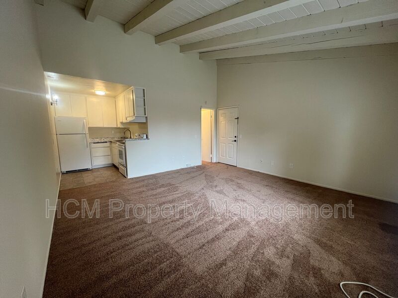 Spacious Studio Apartment with Vaulted Ceilings, Pool Access. Beautiful Rancho Cucamonga property image
