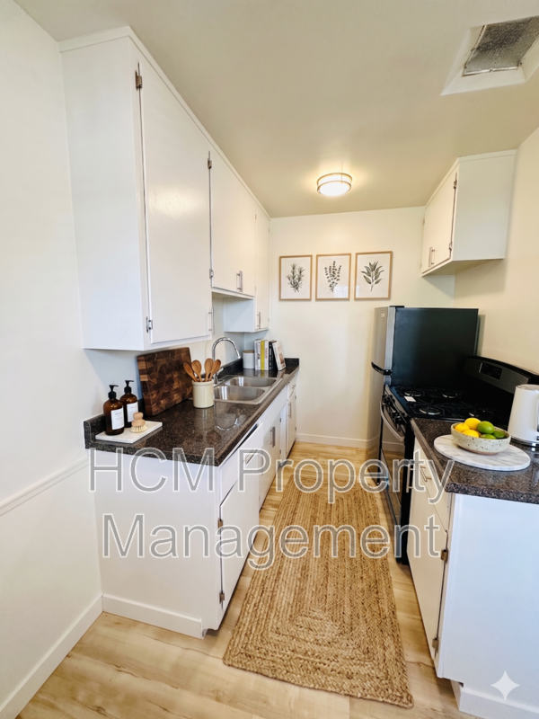 Welcome to 10300 National Blvd, a charming one-bedroom, one-bathroom apartment located in the heart of Los Angeles property image