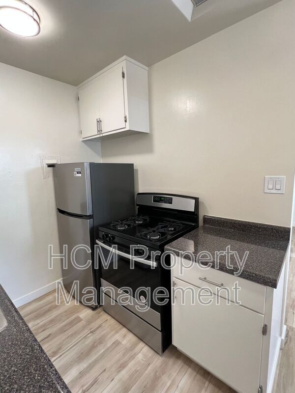 Welcome to 10300 National Blvd, a charming one-bedroom, one-bathroom apartment located in the heart of Los Angeles property image