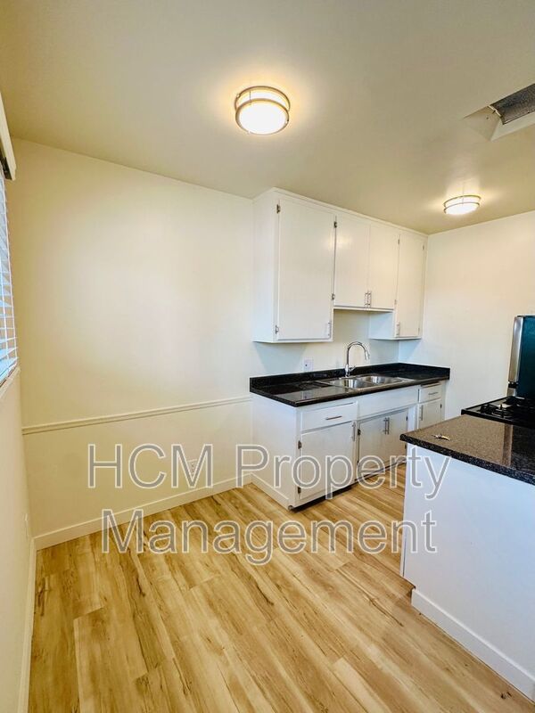 Welcome to 10300 National Blvd, a charming one-bedroom, one-bathroom apartment located in the heart of Los Angeles property image