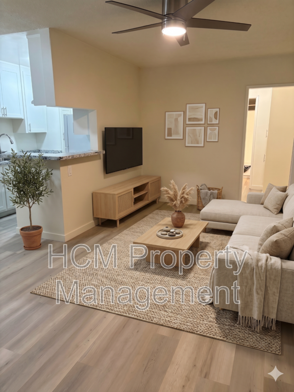 Welcome to your new home in the heart of Santa Monica, CA. property image