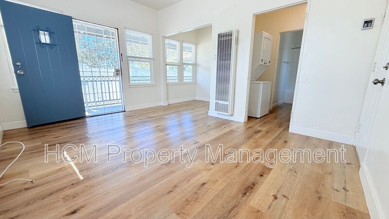 Charming Studio Upstairs Apartment in Santa Ana property image