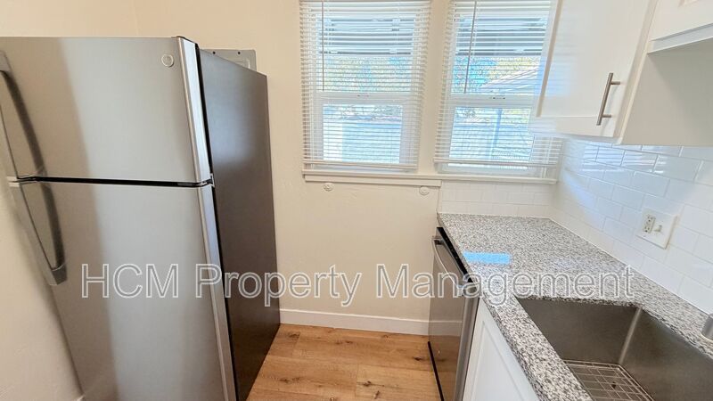 Charming Studio Upstairs Apartment in Santa Ana property image