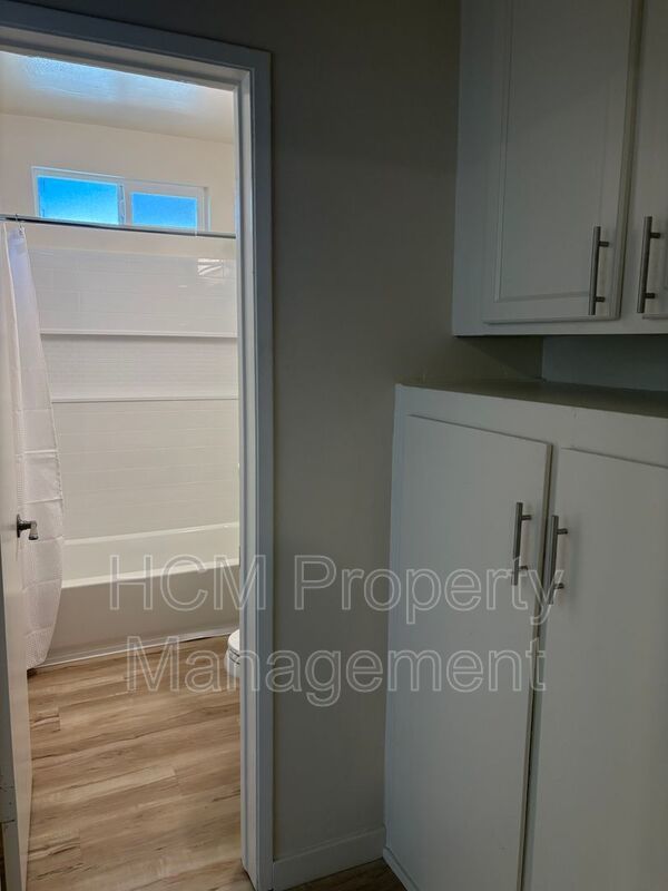 Welcome to 4112 Grand View Blvd, a stunning one-bedroom, one-bathroom apartment located in the heart of Mar Vista! property image
