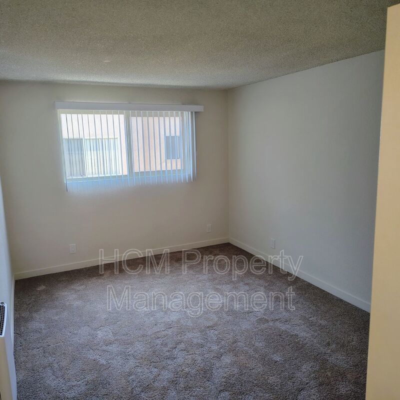 Summer Move In Special! Large one bedroom in desirable No-Ho neighborhood. property image