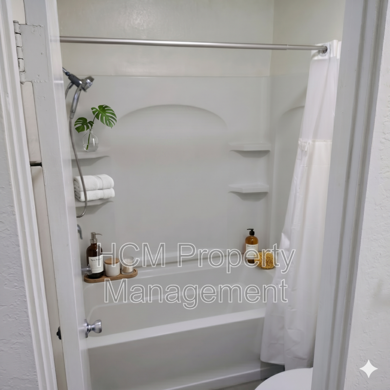 Summer Move In Special! Large one bedroom in desirable No-Ho neighborhood. property image