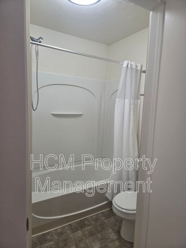 Summer Move in Special. Spacious One-Bedroom in Charming Tujunga! property image