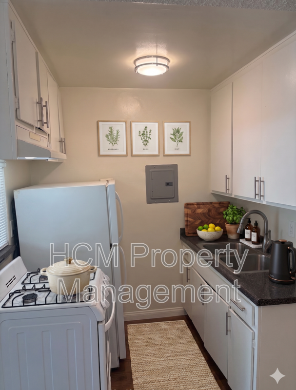 Welcome to 3747 Sepulveda Blvd, a large studio apartment located in the heart of Los Angeles, CA. property image