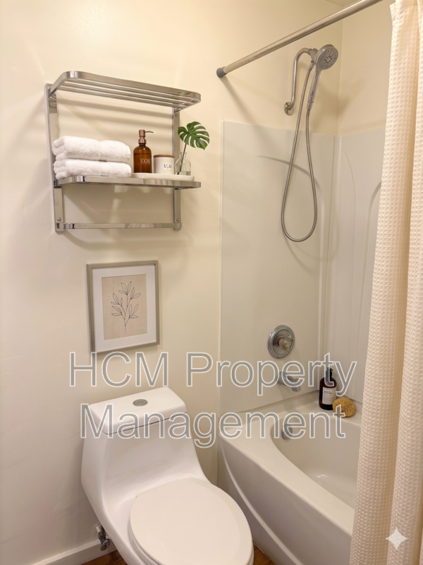 Welcome to 3747 Sepulveda Blvd, a large studio apartment located in the heart of Los Angeles, CA. property image