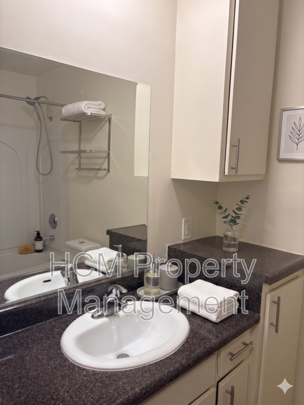 Welcome to 3747 Sepulveda Blvd, a large studio apartment located in the heart of Los Angeles, CA. property image
